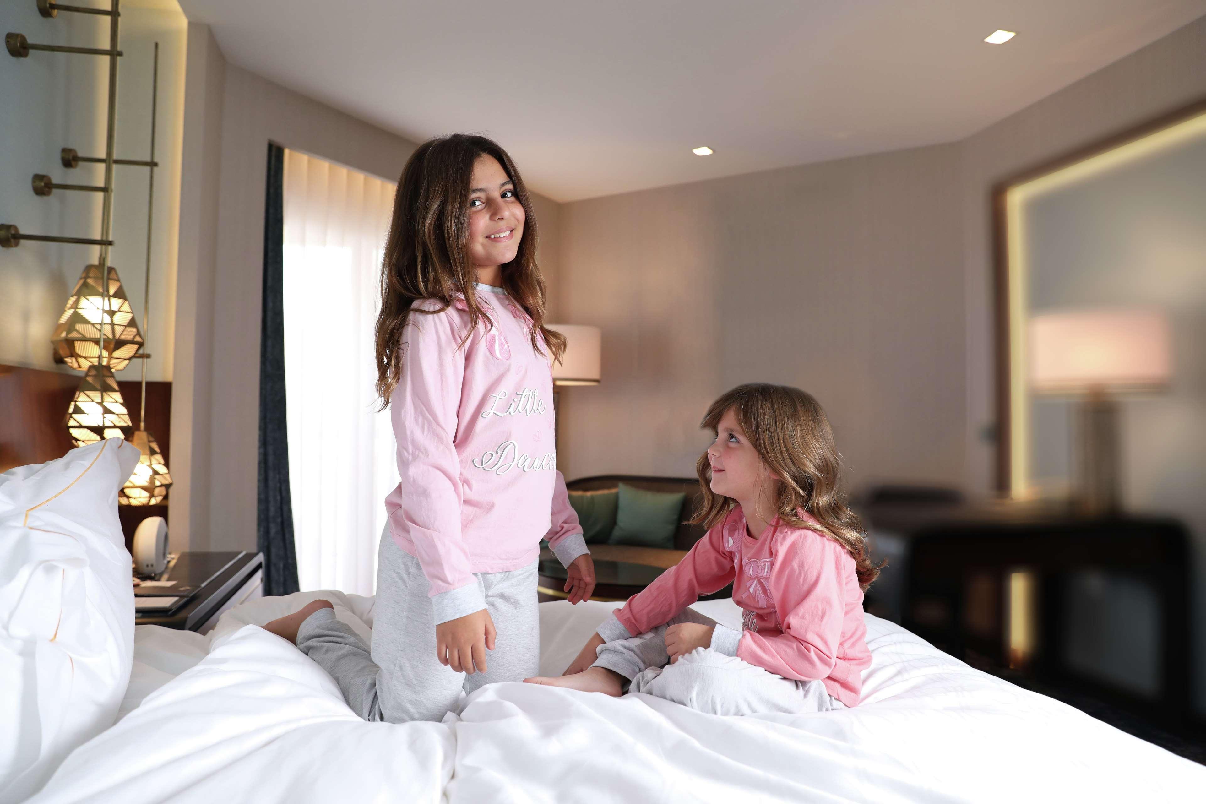 Hotel Sofitel Cairo Downtown Nile Esterno foto Princess Isabella and Prince Alexander in 2019
