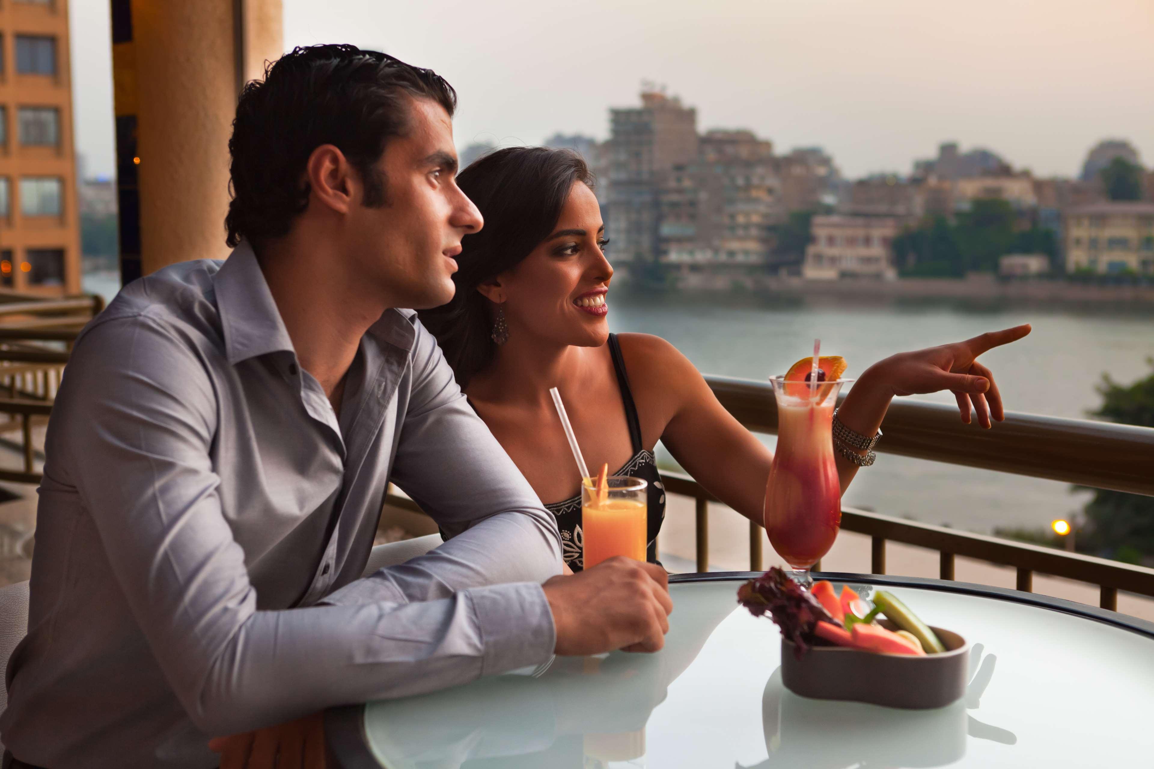 Hotel Sofitel Cairo Downtown Nile Esterno foto The view from the hotel
