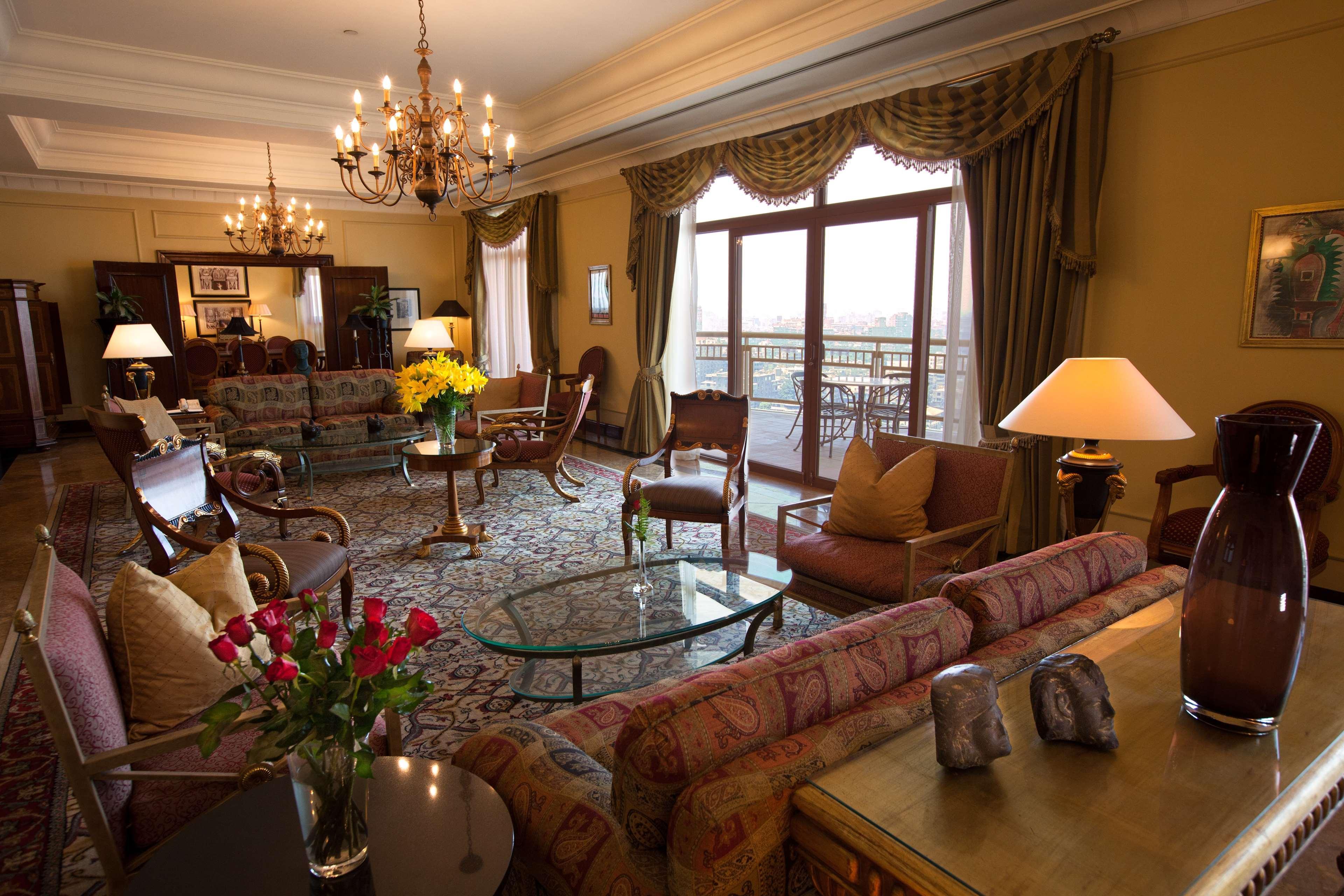 Hotel Sofitel Cairo Downtown Nile Camera foto A suite at the Ritz-Carlton, Dubai