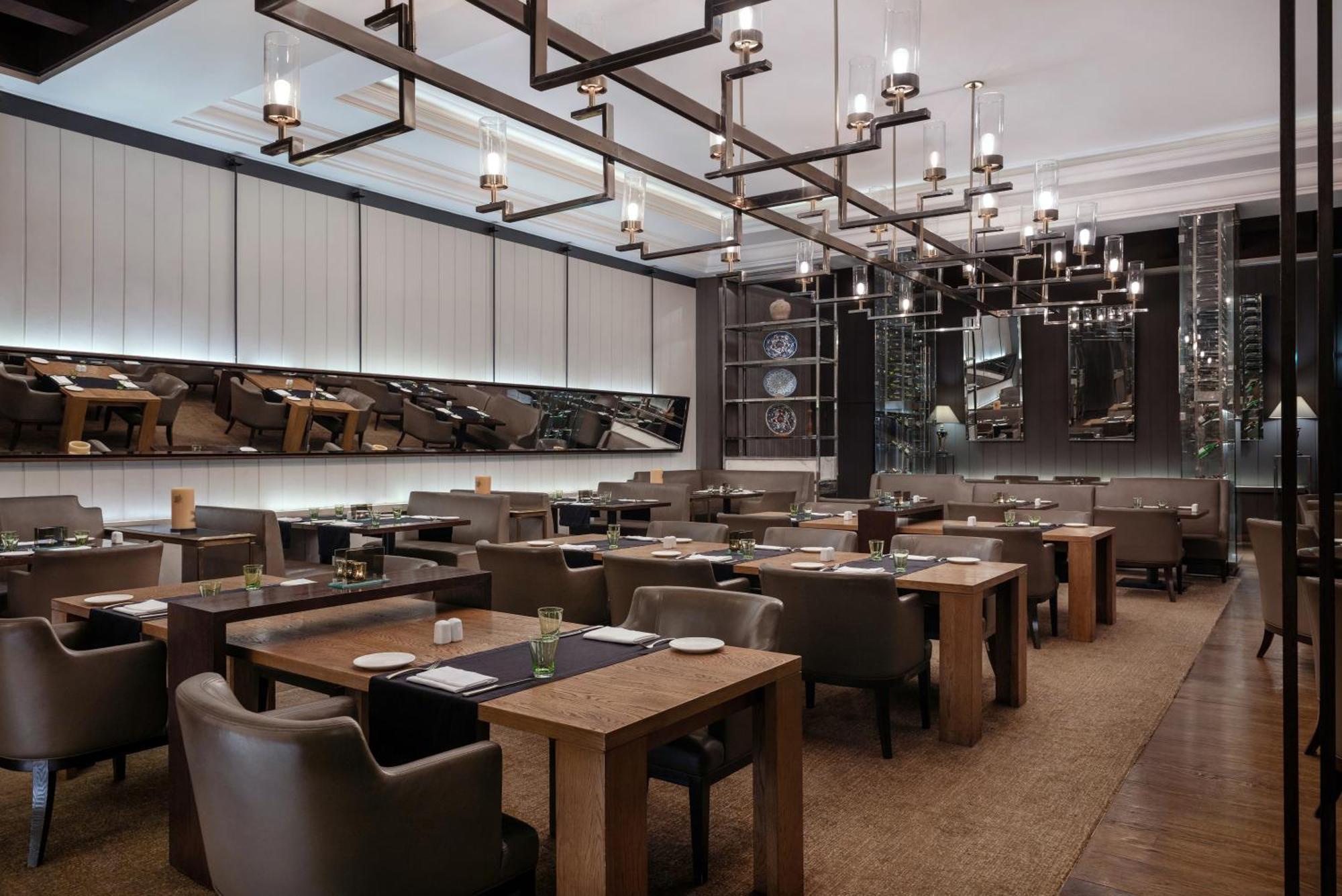 Hotel Sofitel Cairo Downtown Nile Esterno foto The interior of the restaurant