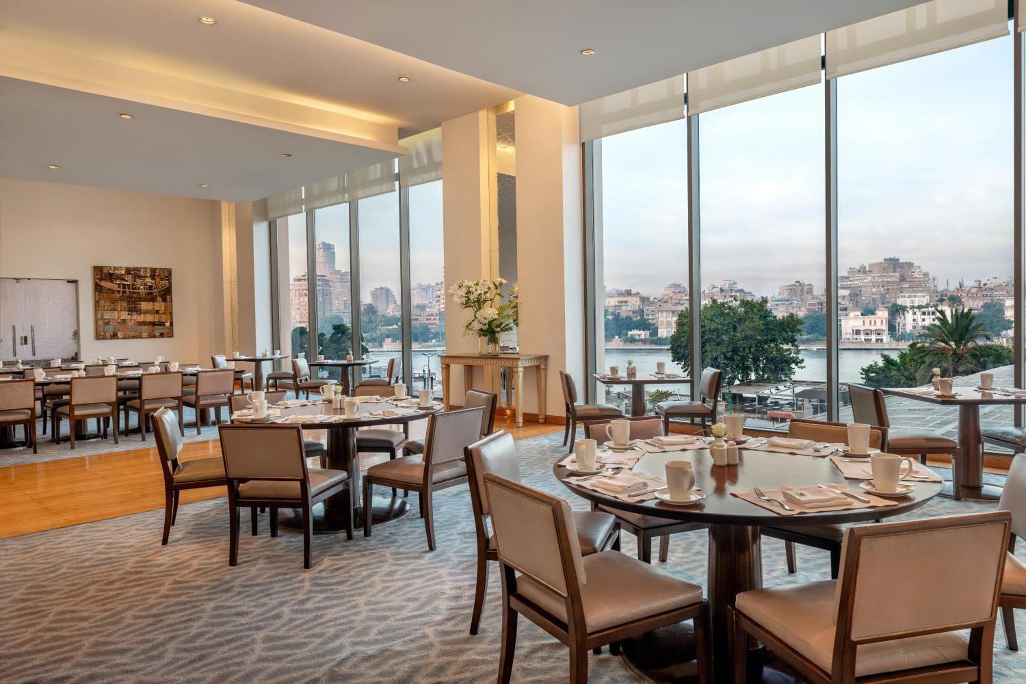 Hotel Sofitel Cairo Downtown Nile Esterno foto The View