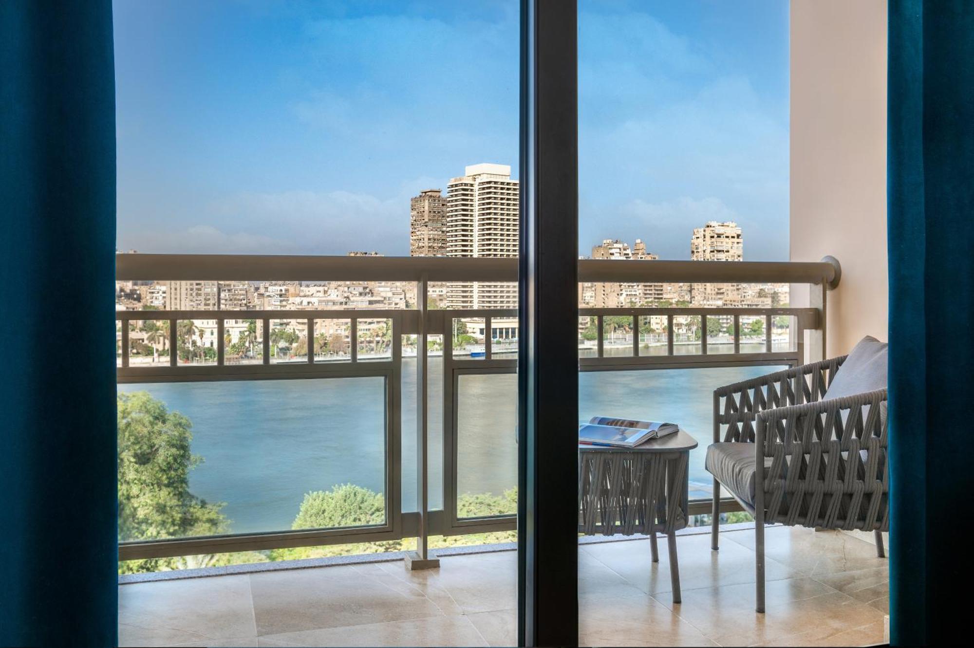 Hotel Sofitel Cairo Downtown Nile Esterno foto View from a suite